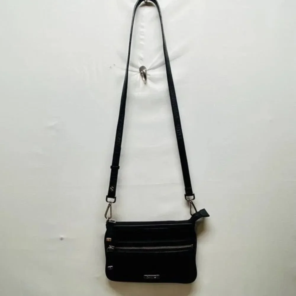 Calvin Klein Crossbody Bag‎ Black Lightweight Sporty CK Nylon Shoulderbag (Read)